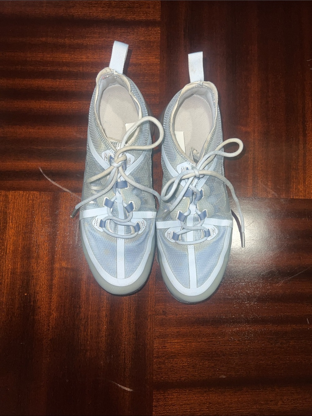 Nike Women's Light Blue and White Lace-Up Sneakers
